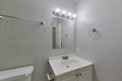 5030 Ridgecreek Drive, Houston, TX 77053 - Photo 9