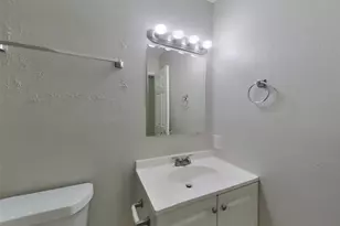 5030 Ridgecreek Dr, Houston, TX 77053 - Photo 9