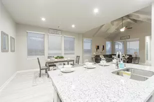 8719 Fox Trail Dr, Missouri City, TX 77459 - Photo 11