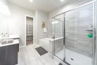 8719 Fox Trail Drive, Missouri City, TX 77459 - Photo 15