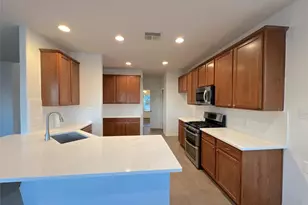 19314 Camellia Bend Cir, Spring, TX 77379 - Photo 3