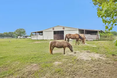 28136 Old Highway 105 W, Montgomery, TX 77316 - Photo 3