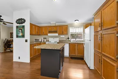 28136 Old Highway 105 W, Montgomery, TX 77316 - Photo 15