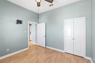 911 Bonita St, Bayou Vista, TX 77563 - Photo 13