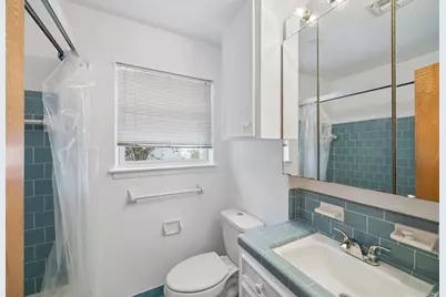 7050 Cole Creek Drive, Houston, TX 77092 - Photo 9