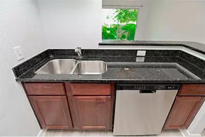 4515 Briar Hollow Place #112, Houston, TX 77027 - Photo 7