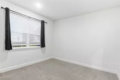 2733 Eado Edge Court, Houston, TX 77020 - Photo 3