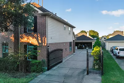 1103 Messina Court, Pearland, TX 77581 - Photo 3