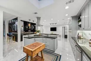 45 Patti Lynn Ln, Houston, TX 77024 - Photo 19