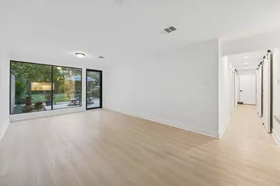 45 Patti Lynn Lane, Houston, TX 77024 - Photo 27