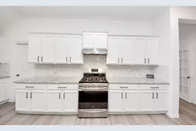 8906 Stanley Oak Drive, Missouri City, TX 77459 - Photo 11