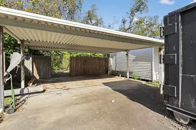 1164 E Kyle Road, Clute, TX 77531 - Photo 3