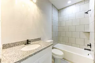 1309 Smith St, Navasota, TX 77868 - Photo 7