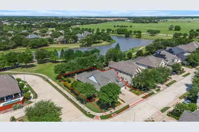 626 Dalton Lane, Sugar Land, TX 77479 - Photo 5