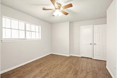 3806 Montego Drive, Baytown, TX 77521 - Photo 9