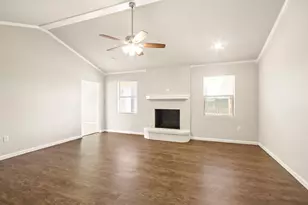 3806 Montego Dr, Baytown, TX 77521 - Photo 3