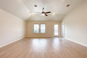823 Deerhurst Ln, Magnolia, TX 77354 - Photo 7