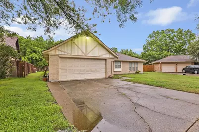 3703 Stoneybrook Street, Baytown, TX 77521 - Photo 3