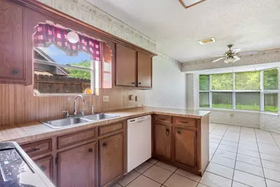 3703 Stoneybrook Street, Baytown, TX 77521 - Photo 11