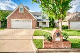 608 Prairie Ln, Angleton, TX 77515 - Photo 1