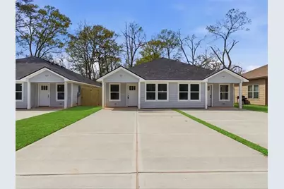 413 S 12th St, Conroe, TX 77301 - Photo 1