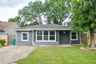 2109 Pomona Dr, Pasadena, TX 77506 - Photo 1
