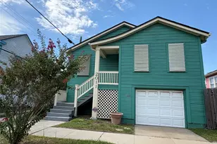 2011 33rd St, Galveston, TX 77550 - Photo 1