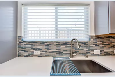 10310 Marston Vineyard Drive, Houston, TX 77025 - Photo 9