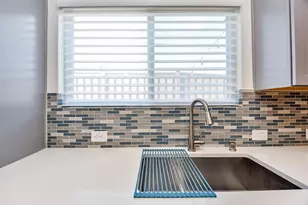 10310 Marston Vineyard Dr, Houston, TX 77025 - Photo 9