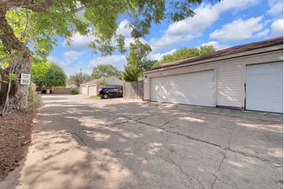 9168 Wilcrest Drive #9168, Houston, TX 77099 - Photo 3