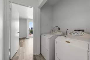 781 Country Pl Dr, Houston, TX 77079 - Photo 17