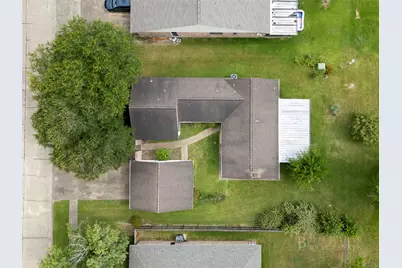 422 W Castle Harbour Drive, Friendswood, TX 77546 - Photo 27
