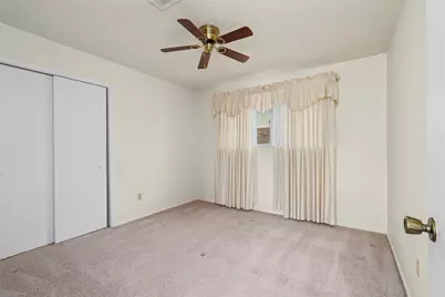 422 W Castle Harbour Drive, Friendswood, TX 77546 - Photo 15