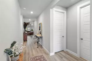 7045 Lauren Oak Dr, Conroe, TX 77304 - Photo 9