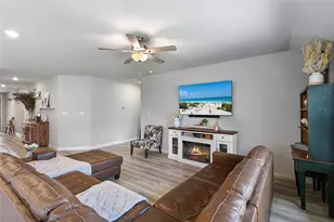 7045 Lauren Oak Dr, Conroe, TX 77304 - Photo 13