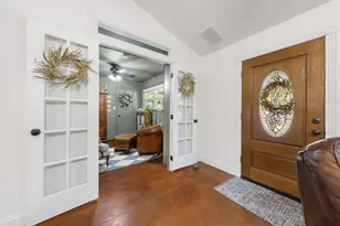 410 Shawnee Dr, Montgomery, TX 77316 - Photo 5