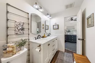 410 Shawnee Dr, Montgomery, TX 77316 - Photo 17