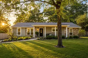 410 Shawnee Dr, Montgomery, TX 77316 - Photo 1