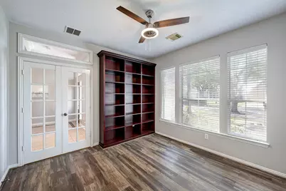 1299 Ocean Manor Lane, League City, TX 77573 - Photo 5