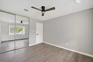 2340 Woodland Park Dr, Houston, TX 77077 - Photo 37