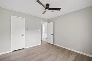 2340 Woodland Park Dr, Houston, TX 77077 - Photo 27