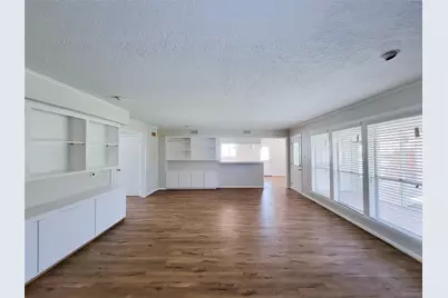 18583 Martinique Drive, Nassau Bay, TX 77058 - Photo 19