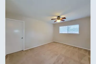 18583 Martinique Drive, Nassau Bay, TX 77058 - Photo 33