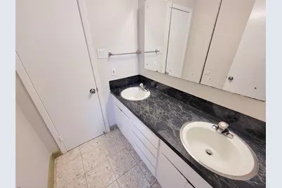 18583 Martinique Drive, Houston, TX 77058 - Photo 23