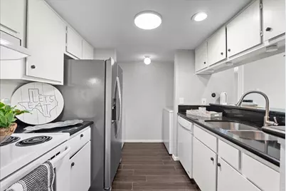 1900 Bay Area Boulevard #192, Houston, TX 77058 - Photo 13
