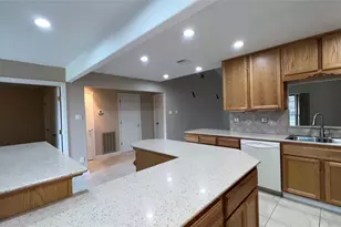 6615 Deer Ridge Ln, Houston, TX 77086 - Photo 13