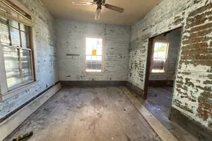 1220 34th St, Galveston, TX 77550 - Photo 23