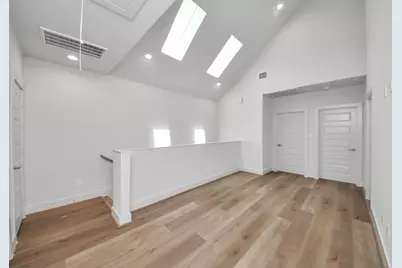 13104 Moncloa Drive, Houston, TX 77047 - Photo 15