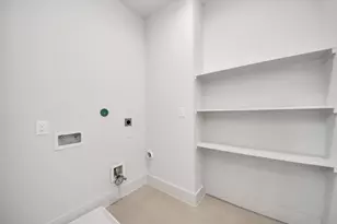 13104 Moncloa Dr, Houston, TX 77047 - Photo 23