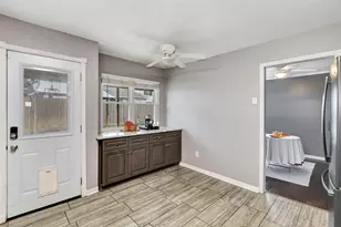 8 Arlington St, Conroe, TX 77301 - Photo 21